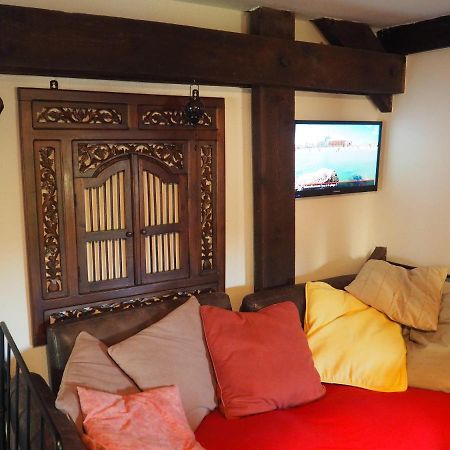 Les Remparts Hotel Binche Bagian luar foto