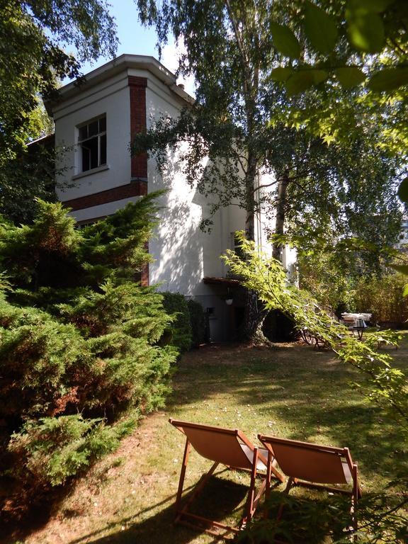 Les Remparts Hotel Binche Bagian luar foto