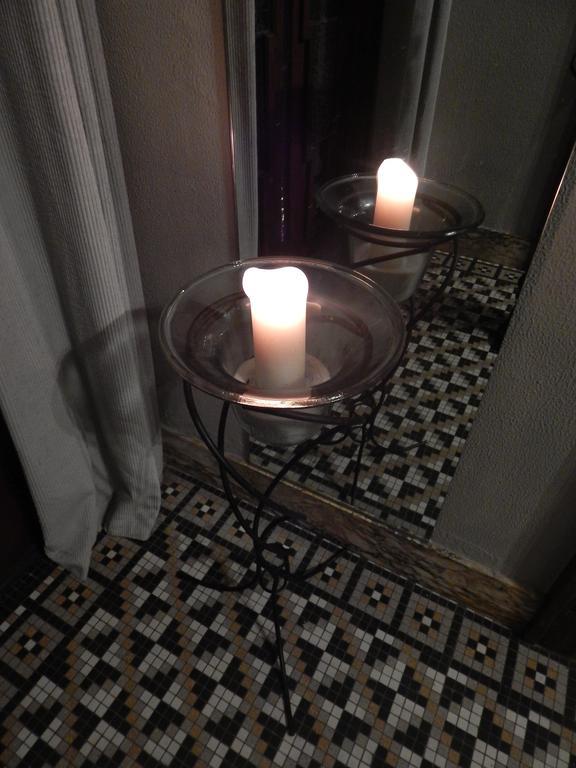 Les Remparts Hotel Binche Bagian luar foto