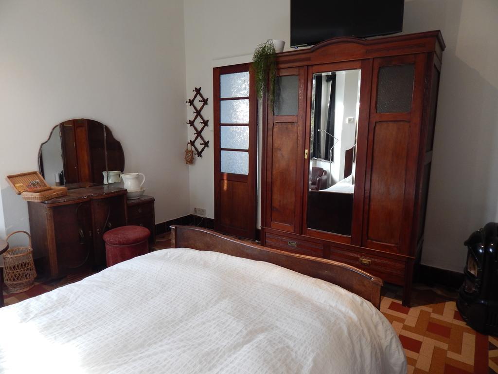 Les Remparts Hotel Binche Bagian luar foto
