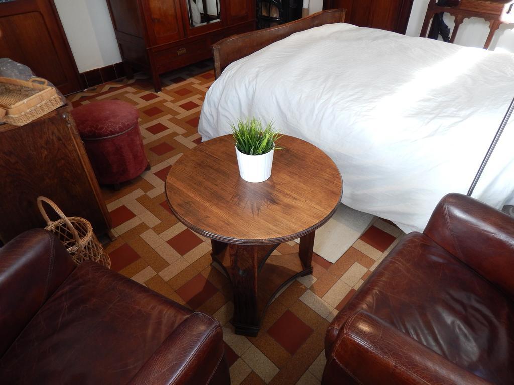 Les Remparts Hotel Binche Bagian luar foto
