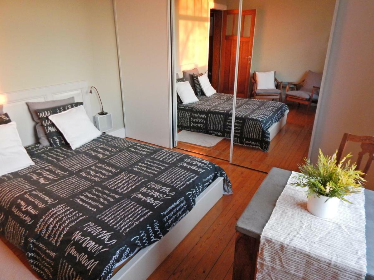 Les Remparts Hotel Binche Bagian luar foto