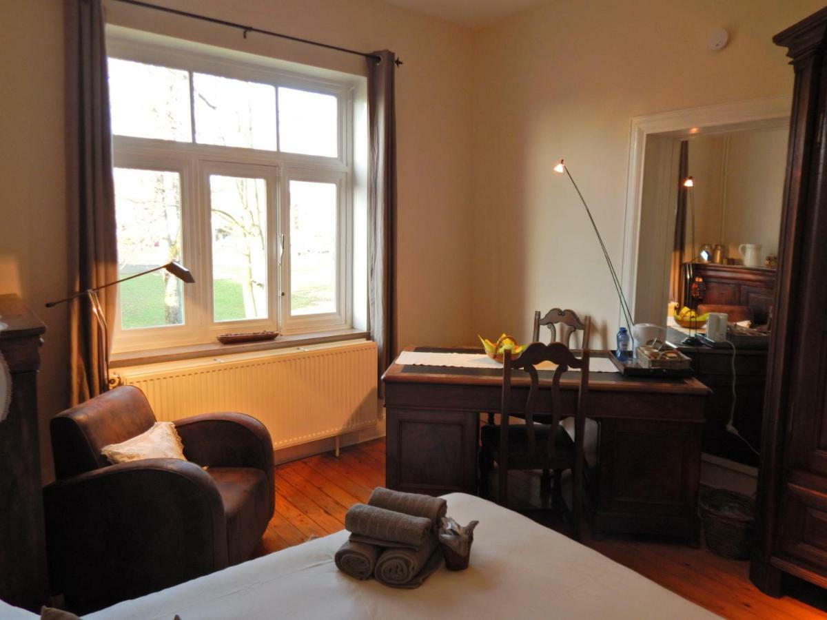 Les Remparts Hotel Binche Bagian luar foto
