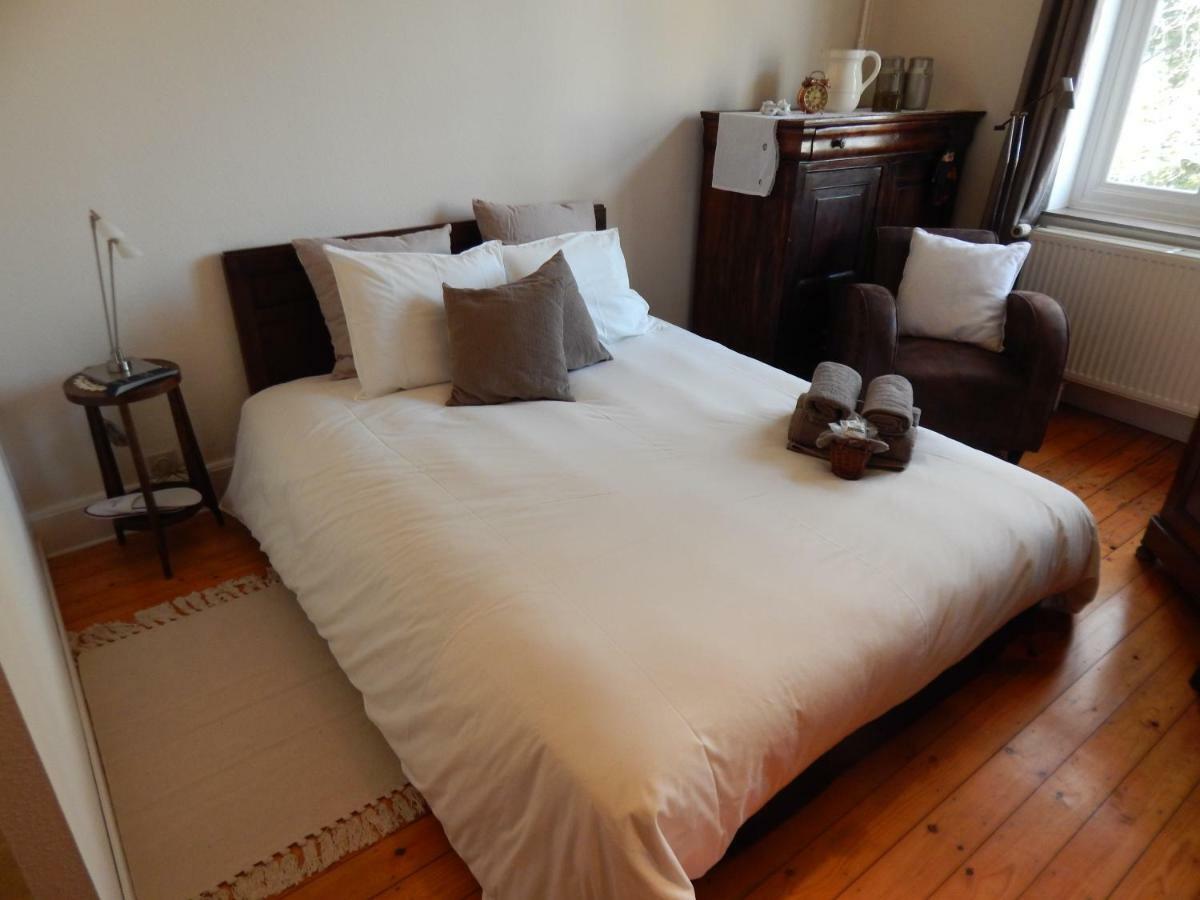 Les Remparts Hotel Binche Bagian luar foto